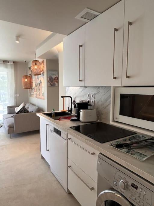 Bas De Villa - 300M Plage De La Capte - 2 Hebergements Disponibles Hyères Екстериор снимка
