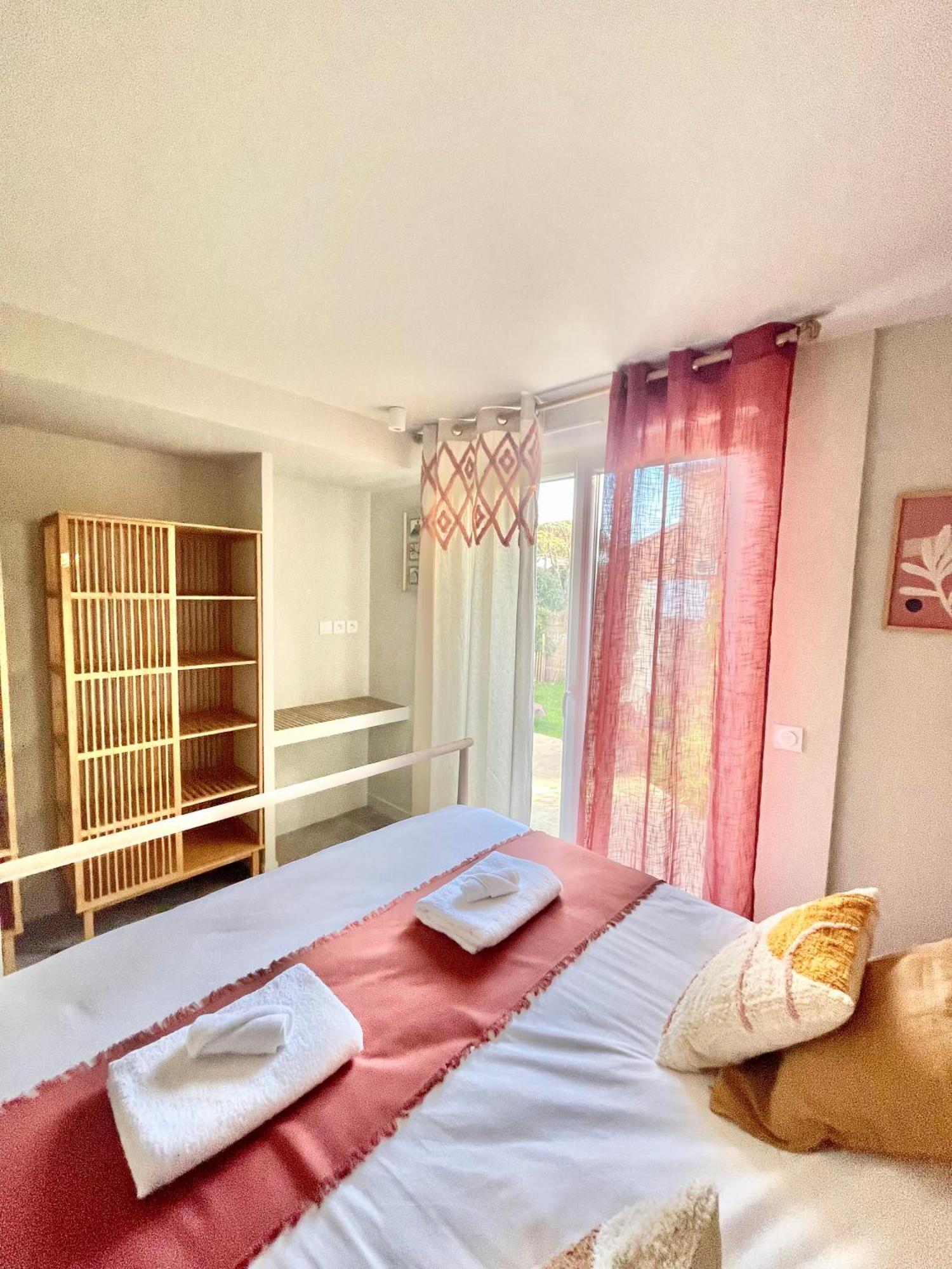 Bas De Villa - 300M Plage De La Capte - 2 Hebergements Disponibles Hyères Екстериор снимка